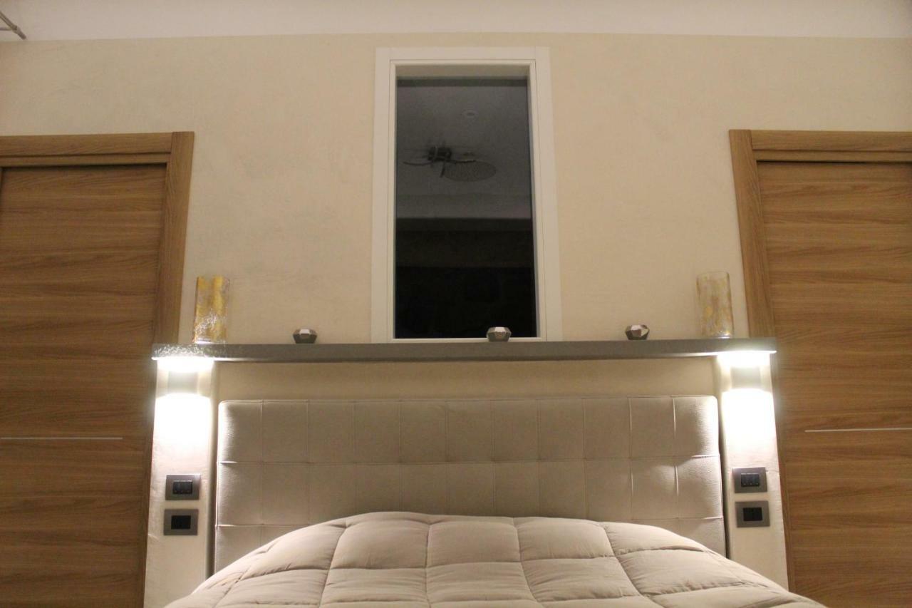Villa Martina Luxury Rooms Desenzano del Garda Exteriér fotografie